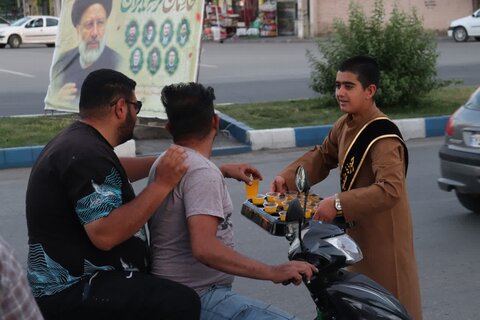 تصاویر/ ایستاه صلواتی طلاب مدرسه علمیه امام خامنه ای ارومیه به مناسبت سالروز شهادت شهدای خدمت