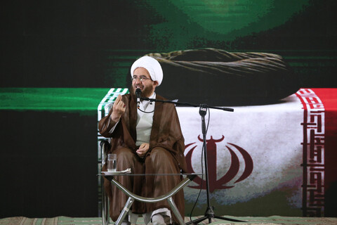 تصاویر/ حضور رئیس جمهور در مراسم سالگرد شهدای خدمت در تبریز