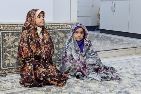 تصاویر / حضور نماینده ولی فقیه در استان قزوین  در منزل خانواده‌های چندفرزندی