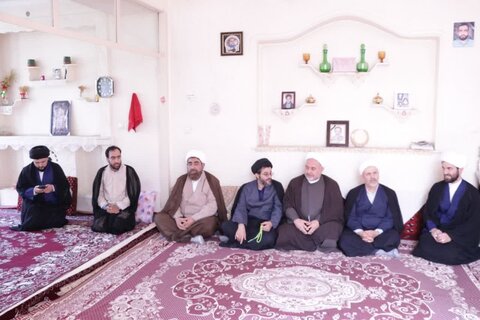 تصاویر / دیدار مدیر حوزه علمیه استان قزوین با طلبه حوزوی