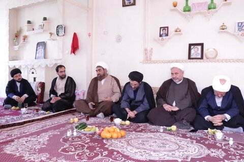 تصاویر / دیدار مدیر حوزه علمیه استان قزوین با طلبه حوزوی