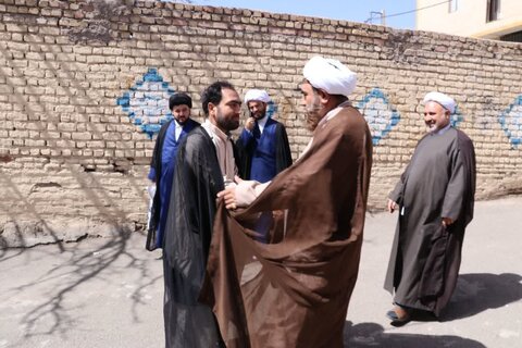 تصاویر / دیدار مدیر حوزه علمیه استان قزوین با طلبه حوزوی