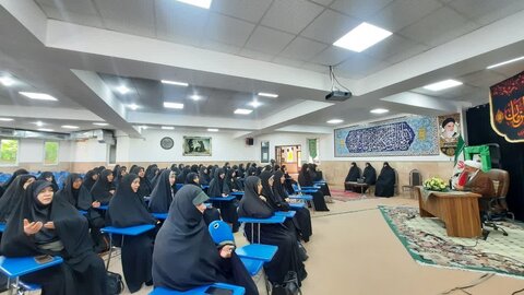 تصاویر/ مراسم یادبود اولین سالگرد شهید آیت‌الله رئیسی و همراهان وی در مدرسه علمیه الزهرا (س) ارومیه