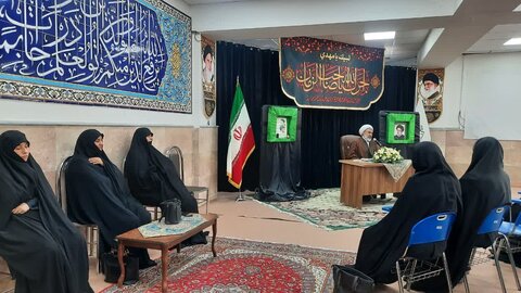 تصاویر/ مراسم یادبود اولین سالگرد شهید آیت‌الله رئیسی و همراهان وی در مدرسه علمیه الزهرا (س) ارومیه