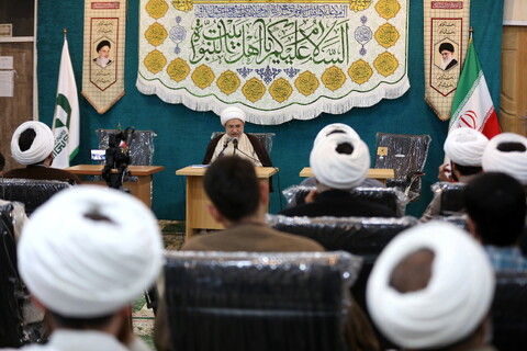 تصاویر/ سلسله جلسات شرح بیانیه مقام معظم رهبری به حوزه های علمیه