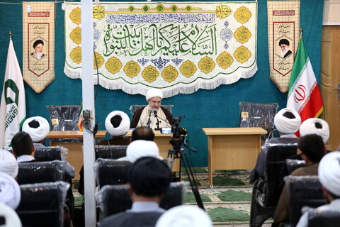 تصاویر/ سلسله جلسات شرح بیانیه مقام معظم رهبری به حوزه های علمیه