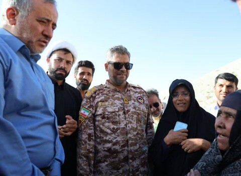 تصاویر| بزرگداشت شهدای خدمت در روستای مرزی لانو خراسان جنوبی