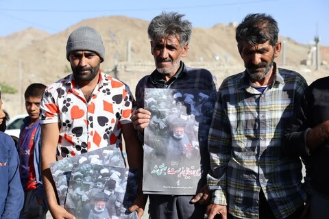 تصاویر| بزرگداشت شهدای خدمت در روستای مرزی لانو خراسان جنوبی