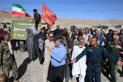 تصاویر| بزرگداشت شهدای خدمت در روستای مرزی لانو خراسان جنوبی