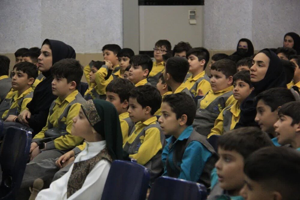 مراسم پاسداشت زبان پارسی، سرمایه‌گذاری برای آینده در کاشان برگزار شد