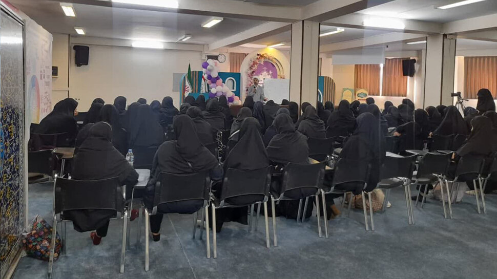 اردوی آموزشی ـ زیارتی دانش آموزان دختر مدارس سمپاد استان گیلان در قم برگزار شد