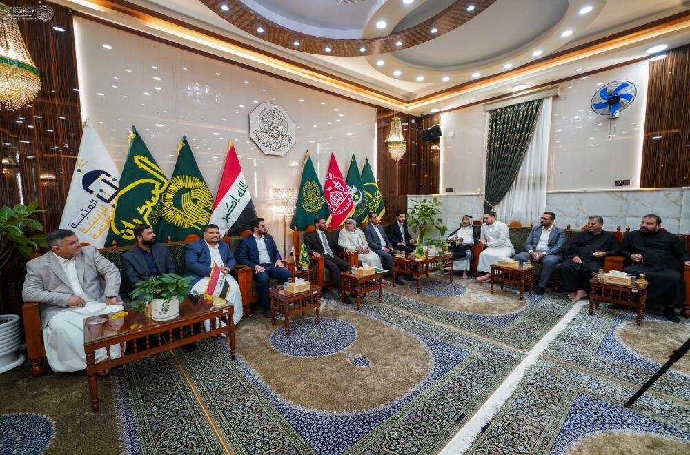 العتبة العلويّة المقدّسة تعقد اجتماعًا تحضيريًا مع المواكب والهيئات استعدادًا لعيد الغدير الأغرّ