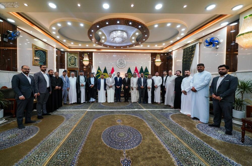 العتبة العلويّة المقدّسة تعقد اجتماعًا تحضيريًا مع المواكب والهيئات استعدادًا لعيد الغدير الأغرّ