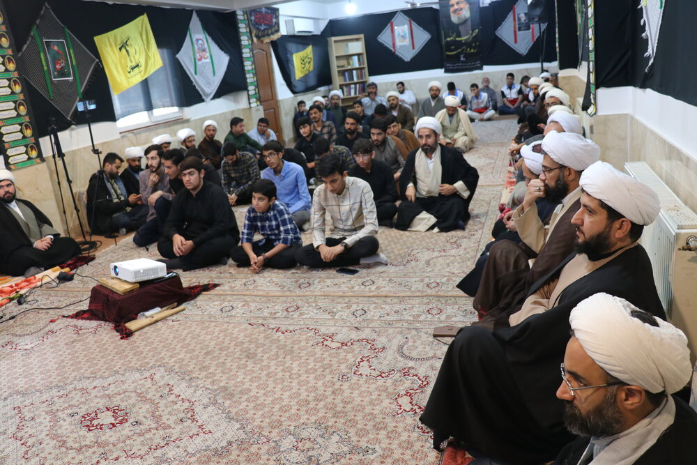 ﺗﻘﻮا، اﺧﻼص و ﺗﻼش بیوﻗﻔﻪ مهمترین ویژگیهای بزرگان انقلاب اسلامی است