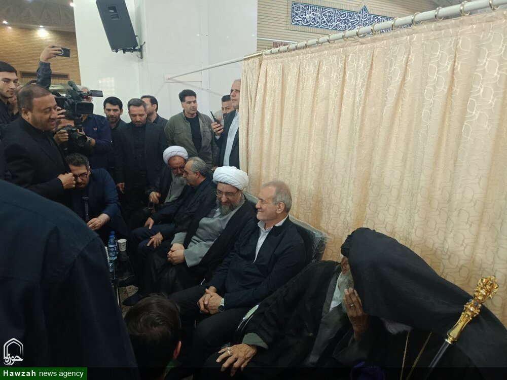 حضور سرزده دکتر پزشکیان در مراسم گرامیداشت شهدای خدمت در تبریز