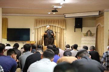 تصاویر/ بزرگداشت شهدای خدمت در مدرسه علمیه حضرت ولیعصر(عج)تبریز