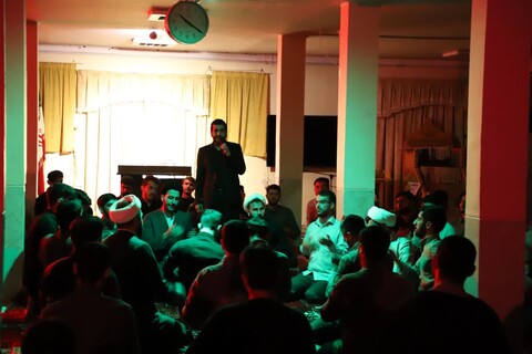 تصاویر/ بزرگداشت شهدای خدمت در مدرسه علمیه حضرت ولیعصر(عج)تبریز