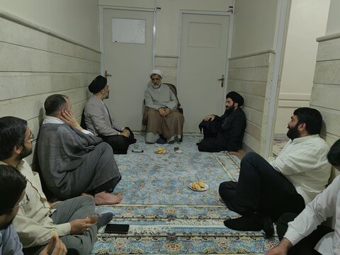 دیدار معاونین آموزش مدارس علمیه خوزستان با مسئول مرکز ارتباطات حوزه و نظام حوزه‌های علمیه