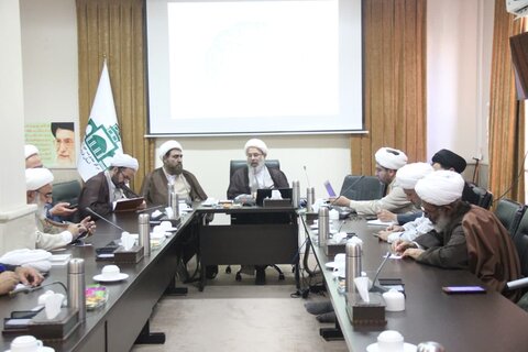 تصاویر / دوره تربیت وتعالی مدیران ،معاونین تهذیب وتربیت مدارس حوزه  علمیه استان قزوین