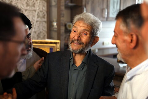 تصاویر / حضور آیت الله اعرافی در منزل طلبه شهید کمال قاسمی شهید شاخص سال 1404