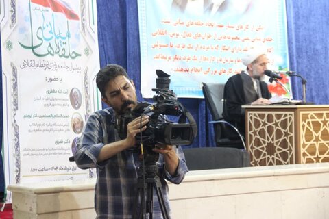 تصاویر / همایش استانی «حلقه‌های میانی؛ پیشران جامعه‌پردازی در نظام انقلابی در قزوین