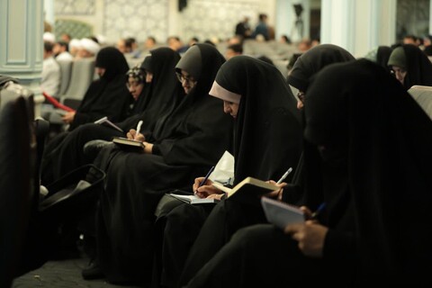 تصاویر/ اولین نشست از سلسله نشست‌های ولایت فقیه با عنوان هندسه قدرت نظام اسلامی