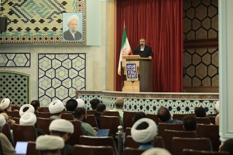 تصاویر/ اولین نشست از سلسله نشست‌های ولایت فقیه با عنوان هندسه قدرت نظام اسلامی