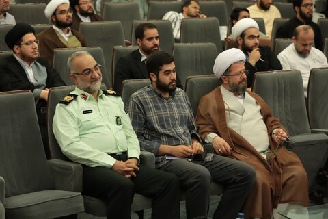 تصاویر/ اولین نشست از سلسله نشست‌های ولایت فقیه با عنوان هندسه قدرت نظام اسلامی