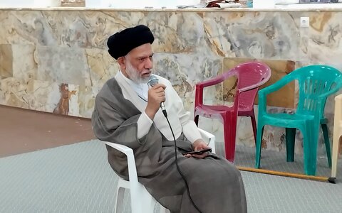 تصاویر/ غبارروبی قبور شهدای بردستان