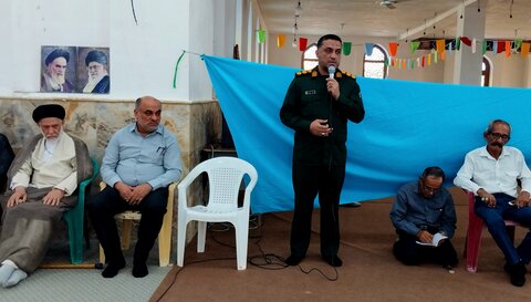 تصاویر/ غبارروبی قبور شهدای بردستان