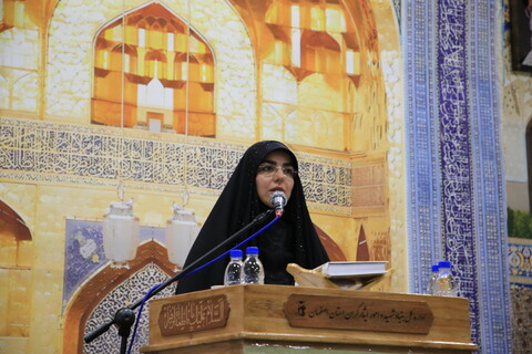 تصاویر / اجتماع بزرگ بانوان اصفهان با عنوان در مسیر خدمت، در امتداد ابراهیم‎