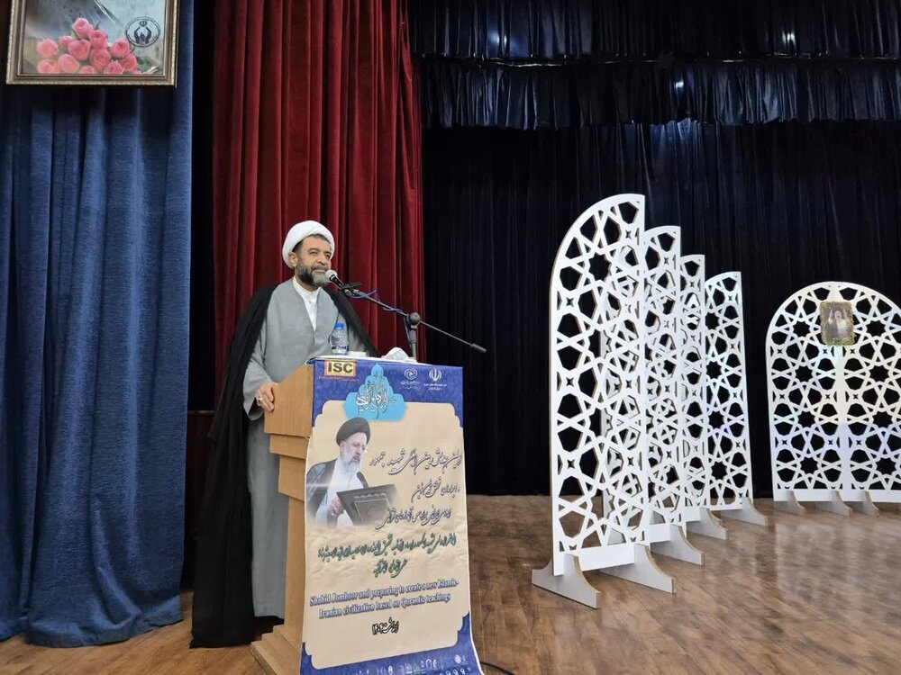 پایبندی به تعالیم و باورمندی به دین سیره شهید رئیسی بود