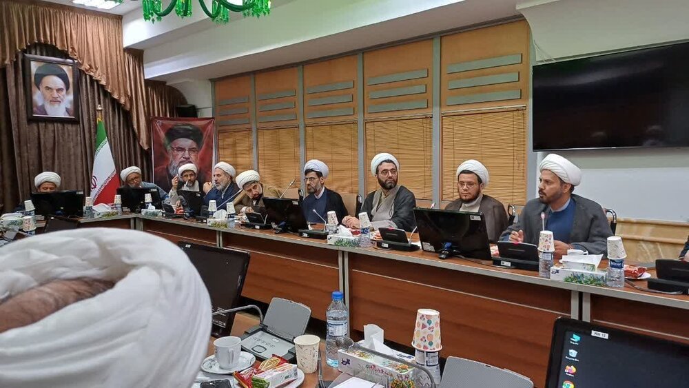 نشست علمی «روش‌های مواجهه با شبهات در فرهنگ رضوی»