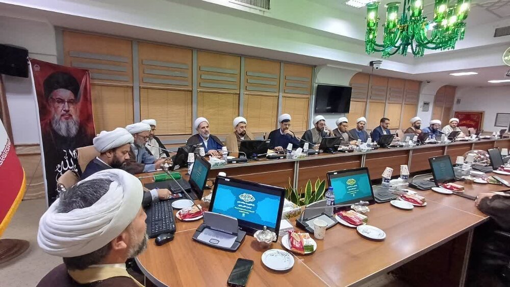 نشست علمی «روش‌های مواجهه با شبهات در فرهنگ رضوی»