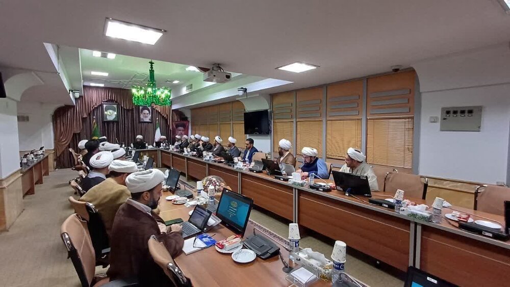 نشست علمی «روش‌های مواجهه با شبهات در فرهنگ رضوی»