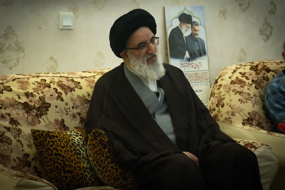 تصاویر| دیدار هفتگی حجت‌الاسلام والمسلمین حسینی همدانی با خانواده معظم شهدا و ایثارگران