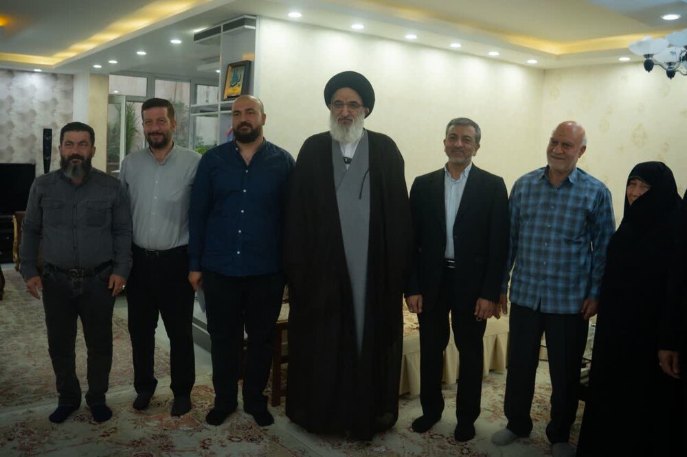 تصاویر| دیدار هفتگی نماینده ولی فقیه در البرز با خانواده معظم شهدا و ایثارگران