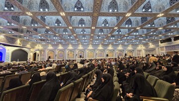 همایشی به وسعت ۹ هزار نقطه ایران و ۴۵ کشور جهان / مادران و شیرخوارگان برای ۶ ماهه کربلا می‌گریند