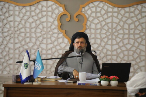 تصاویر / نشست علمی با موضوع " غدیر و ضرورت امام الهی "