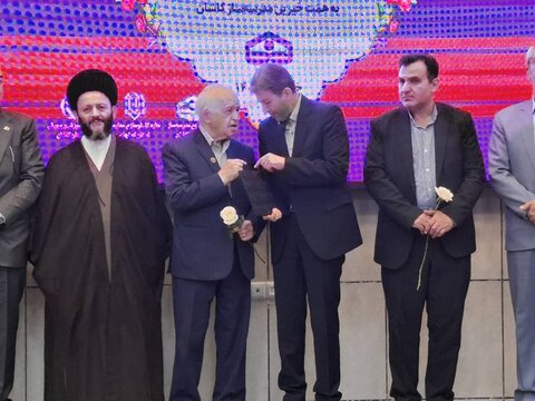 تصاویر/آیین کلنگ‌زنی ۱۶ پروژه آموزشی و ورزشی با حضورنماینده ولی فقیه درکاشان