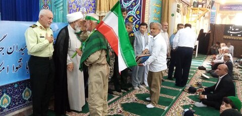 تصاویر/ تقدیر از ایثارگران و جانبازان بوشهری به مناسبت سوم خرداد در نمازجمعه امروز بوشهر