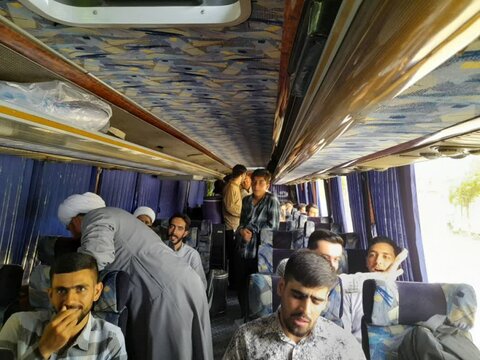 تصاویر/اعزام طلاب مدرسه علمیه امام صادق (ع) بیجار به حرم مطهر حضرت معصومه (س)