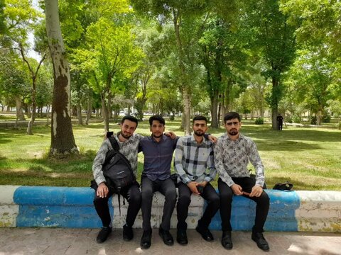 تصاویر/اعزام طلاب مدرسه علمیه امام صادق (ع) بیجار به حرم مطهر حضرت معصومه (س)