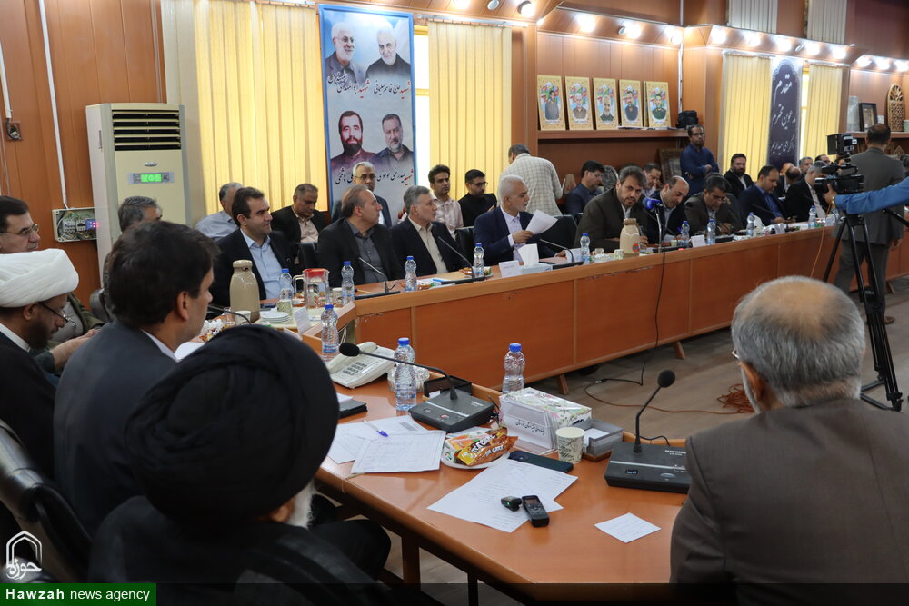 جلسه شورای اداری شهرستان خرمشهر باحضور نماینده ولی فقیه در خوزستان و مدیران استانی