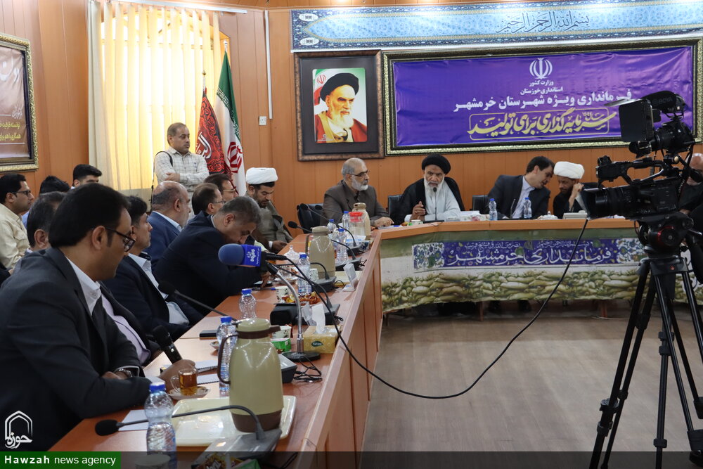 جلسه شورای اداری شهرستان خرمشهر باحضور نماینده ولی فقیه در خوزستان و مدیران استانی