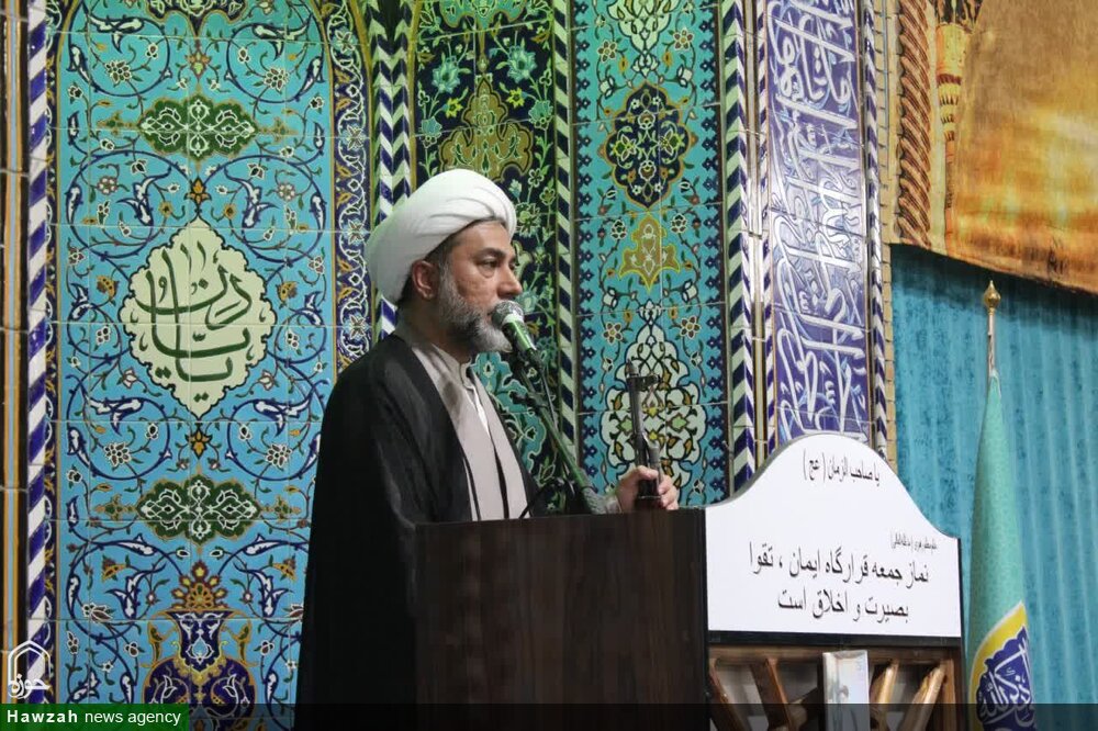 سکوت در برابر باطل، نوعی همراهی با آن است