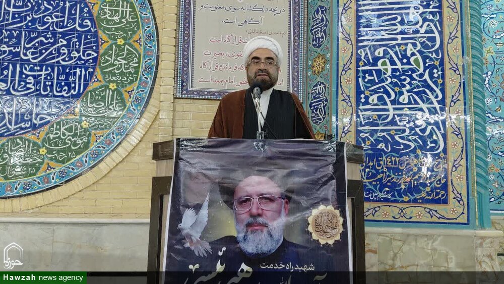 دشمن در پی استحاله فرهنگی است