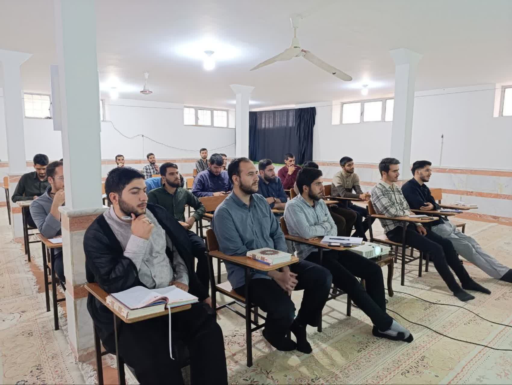 دوره تربیت مربی قرآن کریم در زنجان برگزار شد
