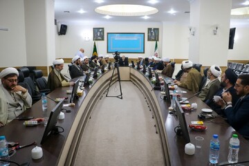 نشست علمی روش‌های مواجهه با شبهات در فرهنگ رضوی برگزار شد