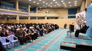 تصاویر/ نشست مدیر حوزه های علمیه با مبلغین و طلاب استان آذربایجان غربی